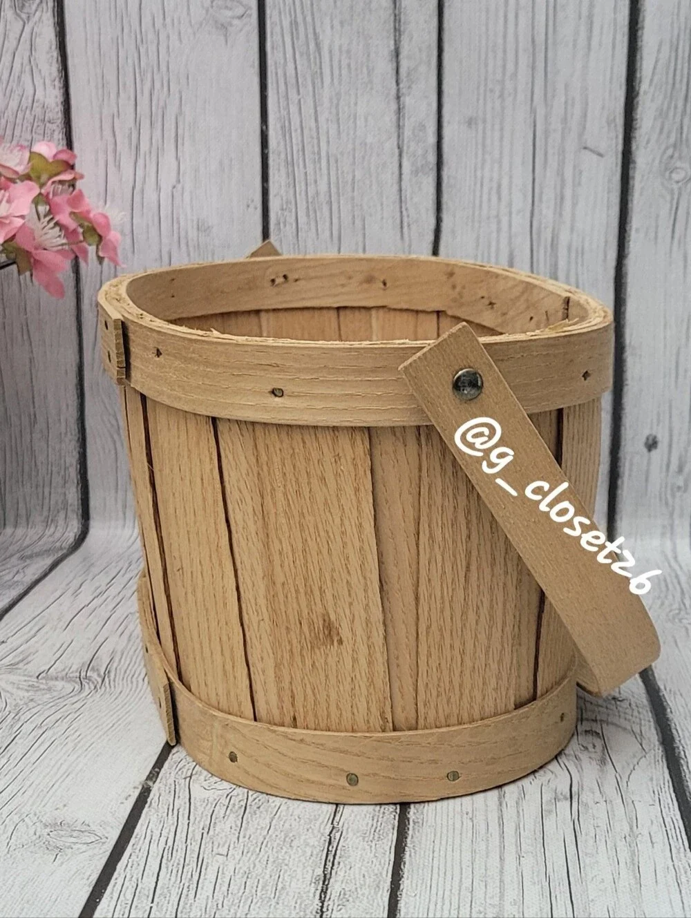 N/A classic wooden